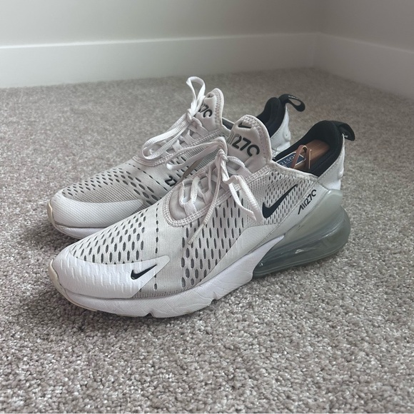 Nike Air Max 270 Men's Size 9 White Black Pure Platinum AH8050-100 Running Shoes - Picture 2 of 12